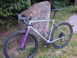 Rondo Ruut Cf2 gravel, powermeter, carbon ratai