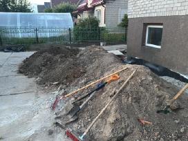 Atiduodu apie 4t grunto sklypo pakelimui lyginimui