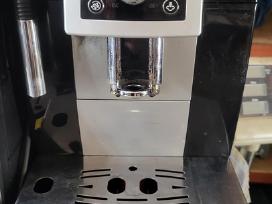 Pupelių kavos aparatai Delonghi