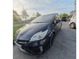 Toyota Prius dujos