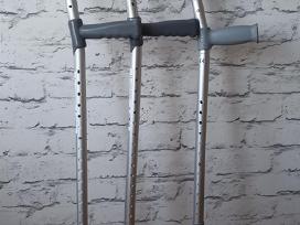 Naudoti alkūniniai ramentai.vieneto kaina 10€.