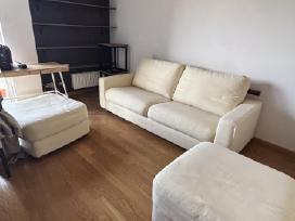 Italų gamybos sofa su 2 dideliais pufais
