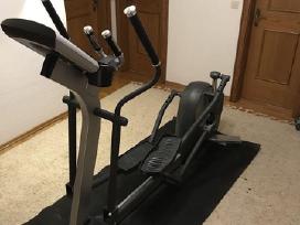 Elipsinis treniruoklis Life fitness X5