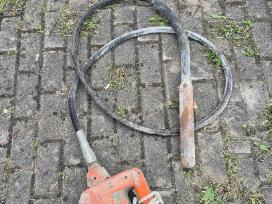 Giluminis betono vibratorius
