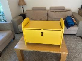Ikea Trogen geltonas suoliukas / žaislų dėžė
