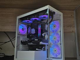 Pc su Rtx 5080 , 7 7800x3d , 32gb