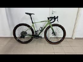 Cube gravel dviratis