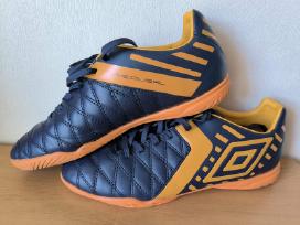 Umbro Medusa II 44 dydis, 28 cm.