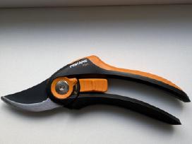 Sekatorius Fiskars Plus P541
