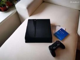 Sony Playstation 4 su 2 žaidimais