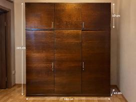 Didelė talpi spinta su antresole – 180 cm pločio