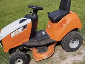 Parduodamas vejos pjovimo traktoriukas Stihl