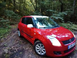 Parduodamas mažas gražus automobilis