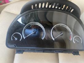 Bmw F10 / F11 / F07 6wa pusiau LED skydelis