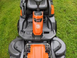 Husqvarna R 420 Tsx Awd. Profesionalus rideris