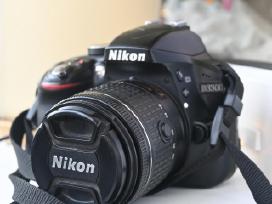 Nikon D3300 + Nikon Af-s Dx Nikkor 18-55mm