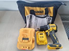 Dewalt grežtuvas +akumuliatorius +pakrovėjas.