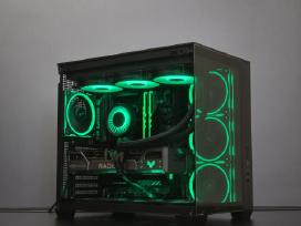 Tuf 9070 XT kompiuteris su 7 9800x3d