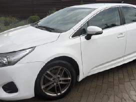 Toyota Avensis automobilis