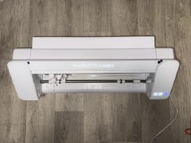Silhouette cameo 4