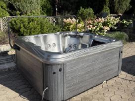 Sūkurinė vonia Jacuzzi