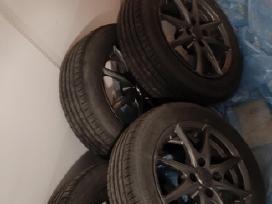 Lieti ratlankiai R15 4x108 su padangais