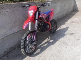 Asix XB-68 125cc, krosiniai