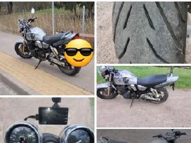 Suzuki gsx 750 inazuma.
