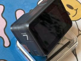 Gopro 7 black + 4 baterijos + sd kortele + 2 dėkla