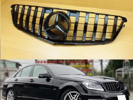 Mercedes benz grotelės Amg stlyle W204