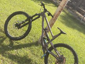 Commencal clash v2