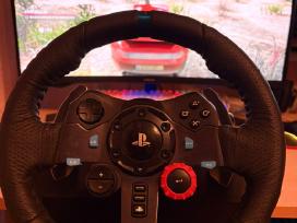 Logitech G29 Vairas su pedalais