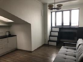 Jaukus butas šalia Laisvės AL. ir Nemuno salos