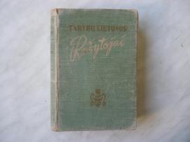 Tarybų Lietuvos rašytojai 1957m