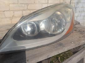 Volvo XC60 priekines lempos
