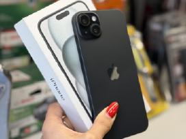 iPhone 15 Plus