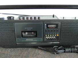 Magnetolos Hitachi ir JVC