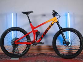 Trek Remedy 8 su garantija