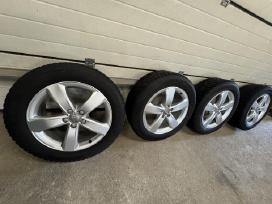 Audi Q5 R18 ratlankiai su žieminėmis padangomis
