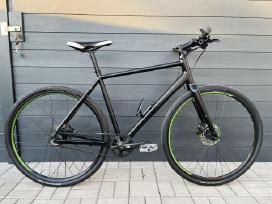 Cube Hyde Race- miesto hibridas