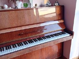 Parduodu pianiną.