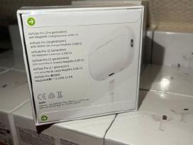 Ausines pro 2 ir pro 3
