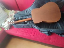 Parduodamos dvi gitaros