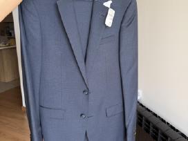 Naujas prabangus „Neiman Marcus“ kostiumas