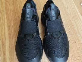 Parduodu d.38.5 Nike bėgimo batelius Flex Runner 3