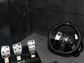 Parduodu mažai naudotą Logitech vairą su pedalais