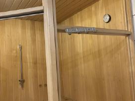 Vidaus pirtis–sauna su „harvia“ krosnele