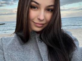 Polina, 18yo) Real Photos