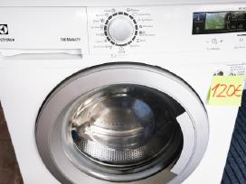 Siaura 42cm gylio skalbimo mašina Electrolux