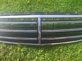 Mercedes Benz W213 A2138809703 grotelės